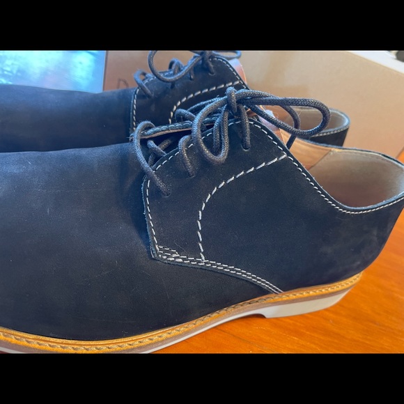 Clark’s men’s black suede shoes.  11.5 wide. - Picture 2 of 9
